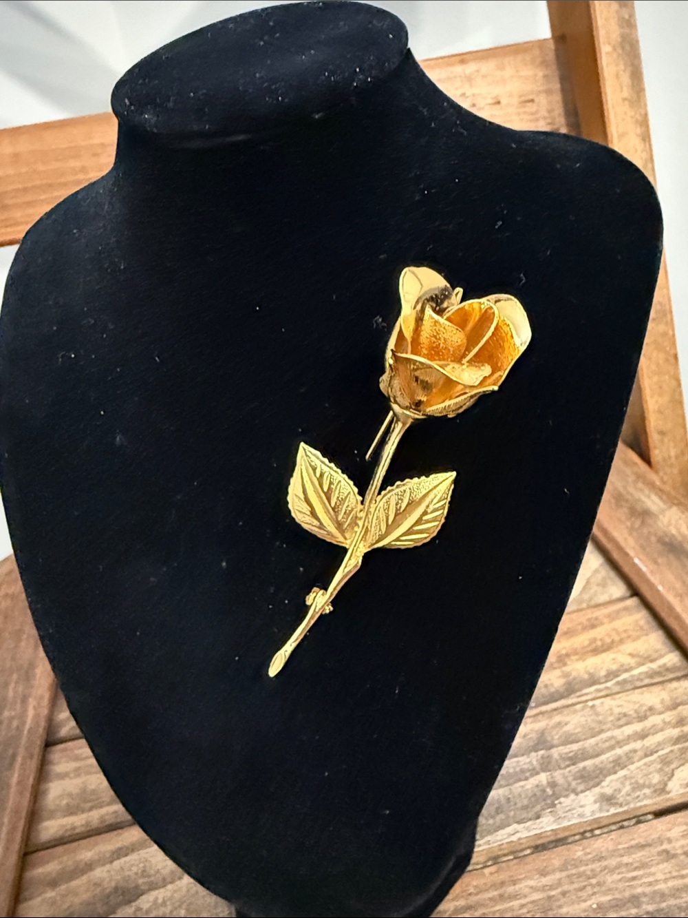 Vintage Gold Rose Stem Brooch Pin for Women - Classic Floral Accent Signed